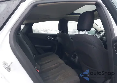 2016 Chrysler 200 Limited z USA, uszkodzony, nr VIN 1C3CCCAB7GN168449